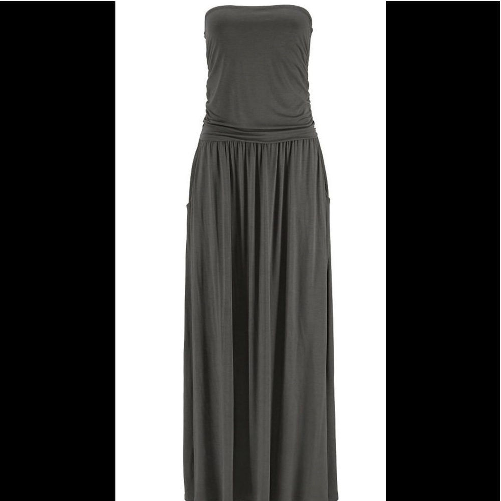 Venus Olive green sleeveless maxi dress. With pockets.